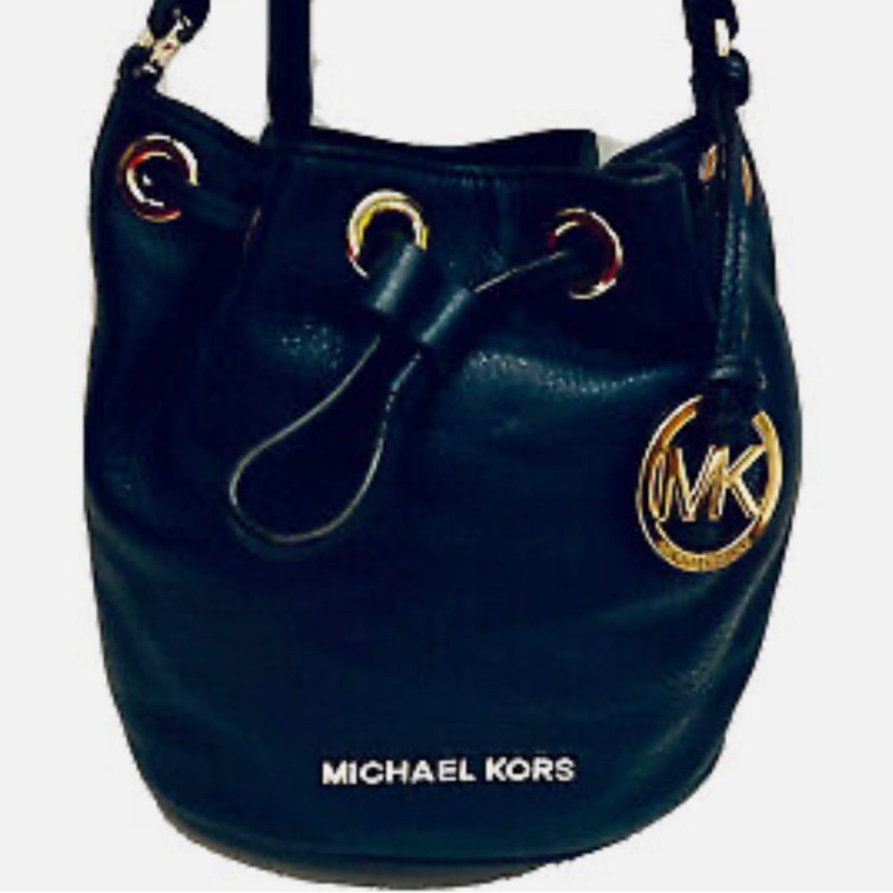 MICHAEL KORS Mini Pebble Leather Crossbody Shoulder Drawstring Bag Black